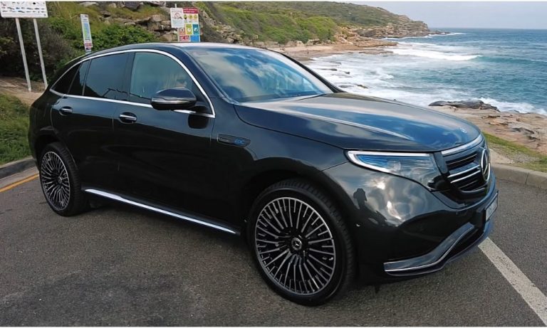 Электромобиль Mercedes EQC 400 фото