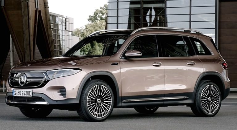 электромобиль Mercedes EQB