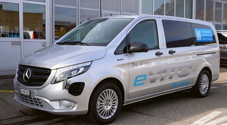 электрический микроавтобус Mercedes eVito Tourer