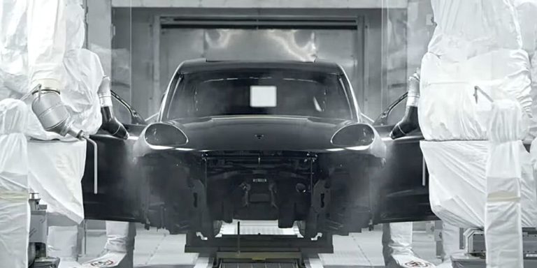 Porsche планирует вывести на рынок еще две модели электромобилей