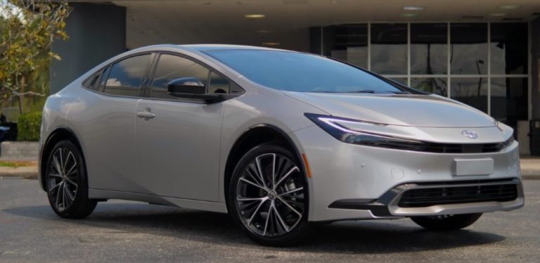 Toyota Prius 2023