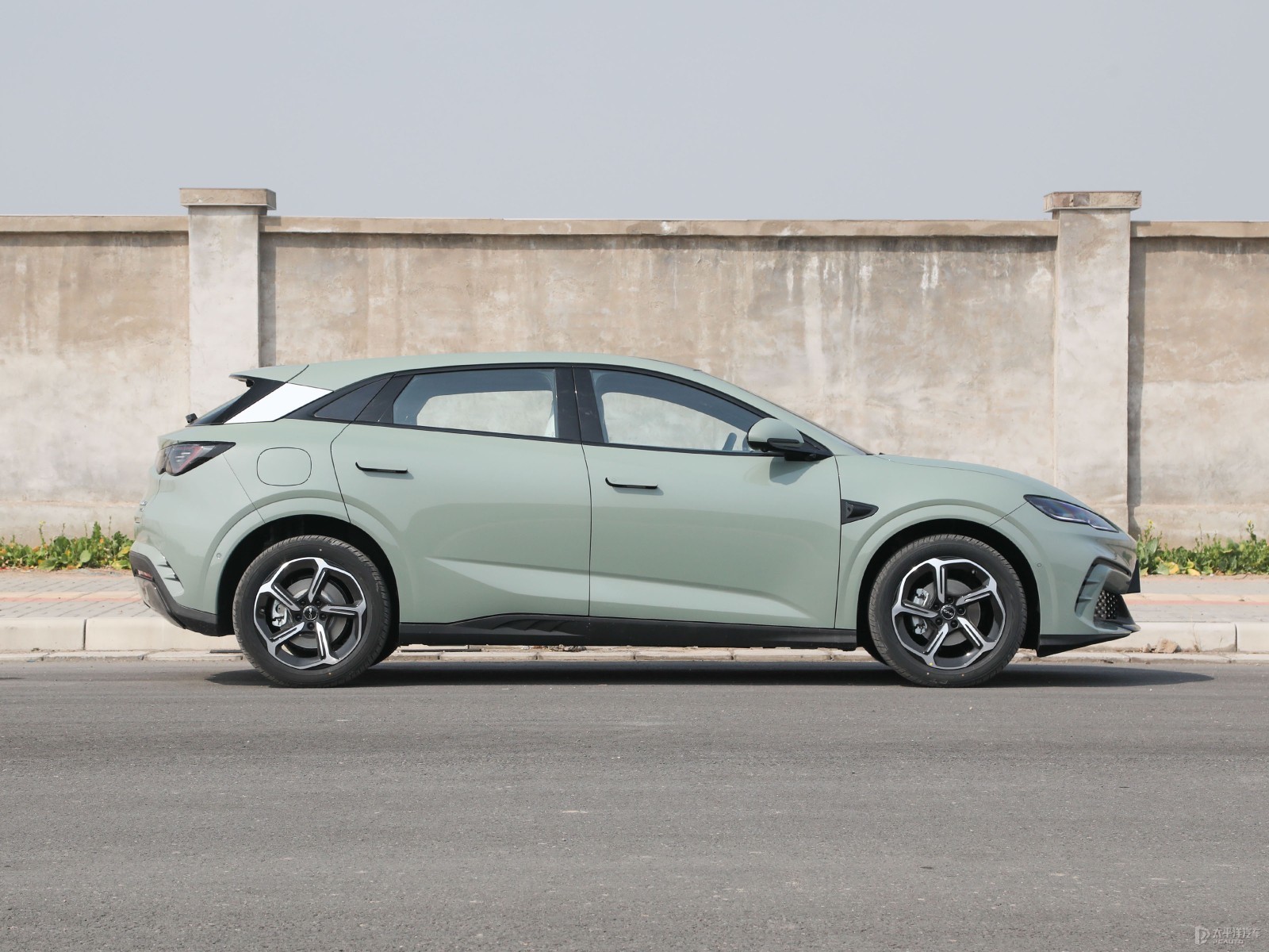 БИД Сил 06 GT — Экстерьер (9)