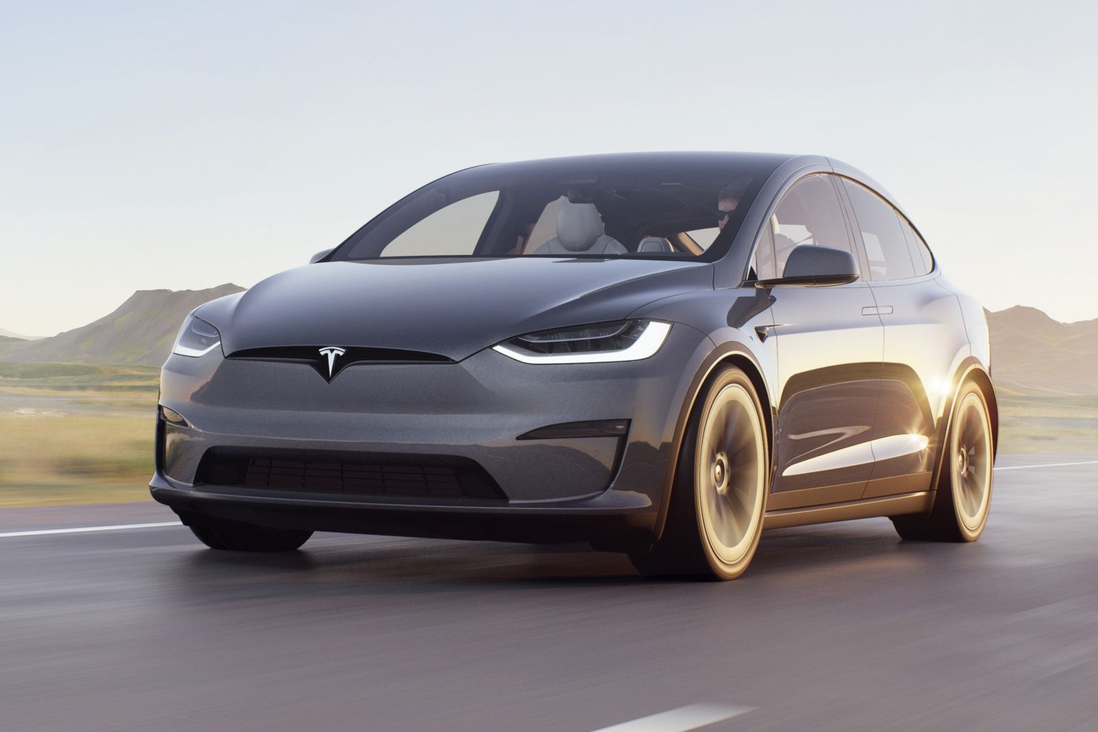 Фото 3: Tesla Model X Plaid Фото 3: Tesla Model X Plaid