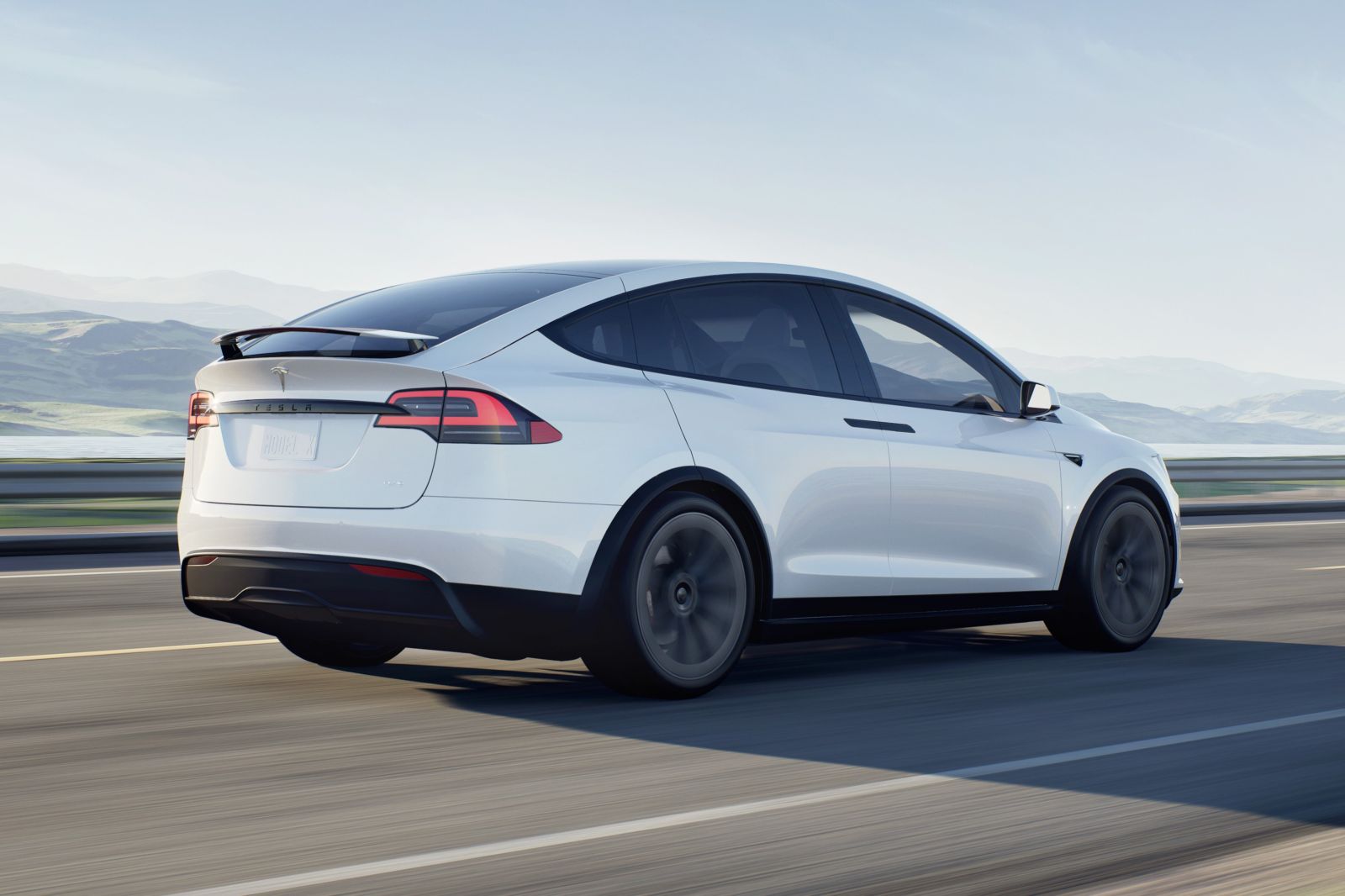 Tesla Model X Plaid — фото 4 Tesla Model X Plaid — фото 4