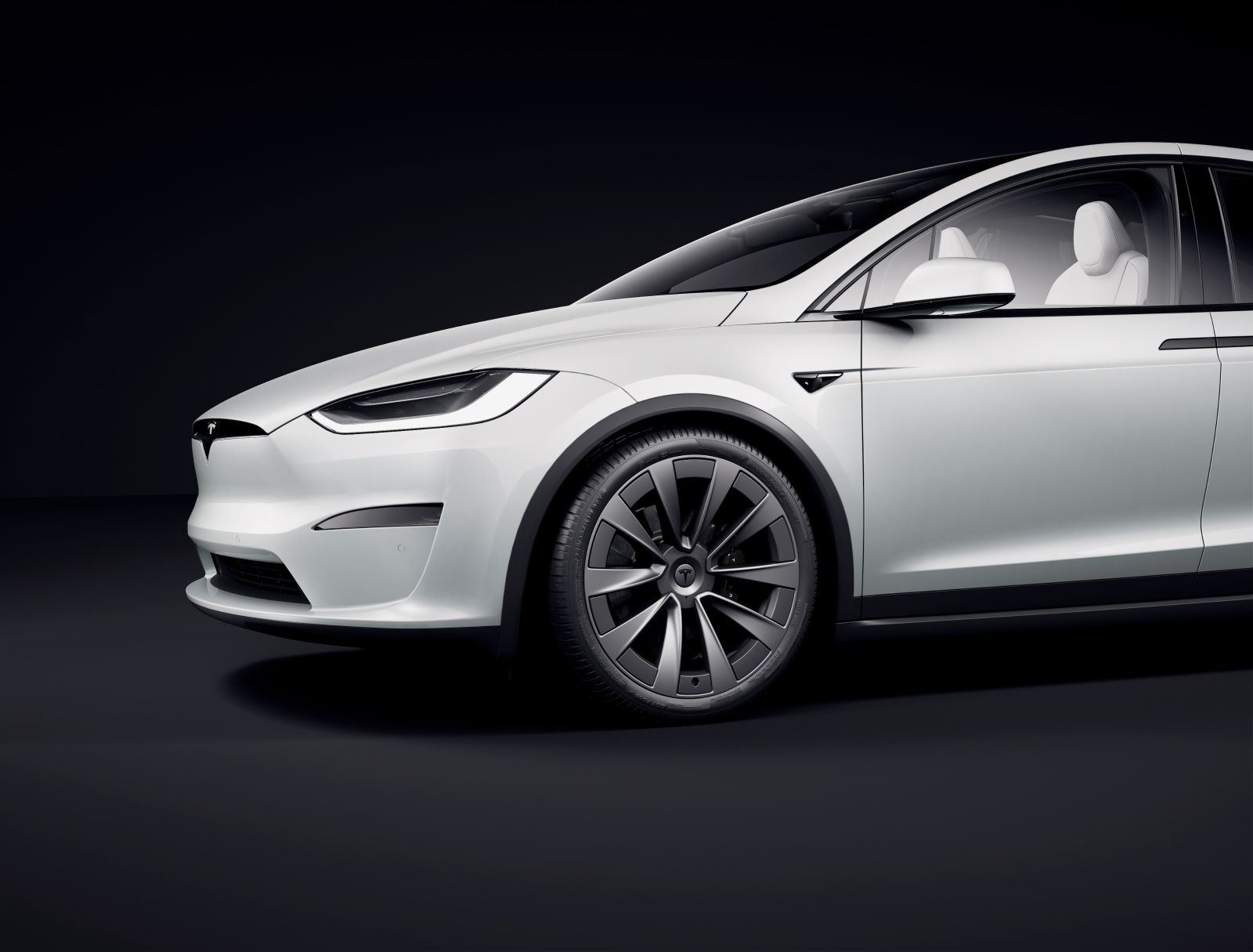 Tesla Model X Plaid — фото 14 Tesla Model X Plaid — фото 14