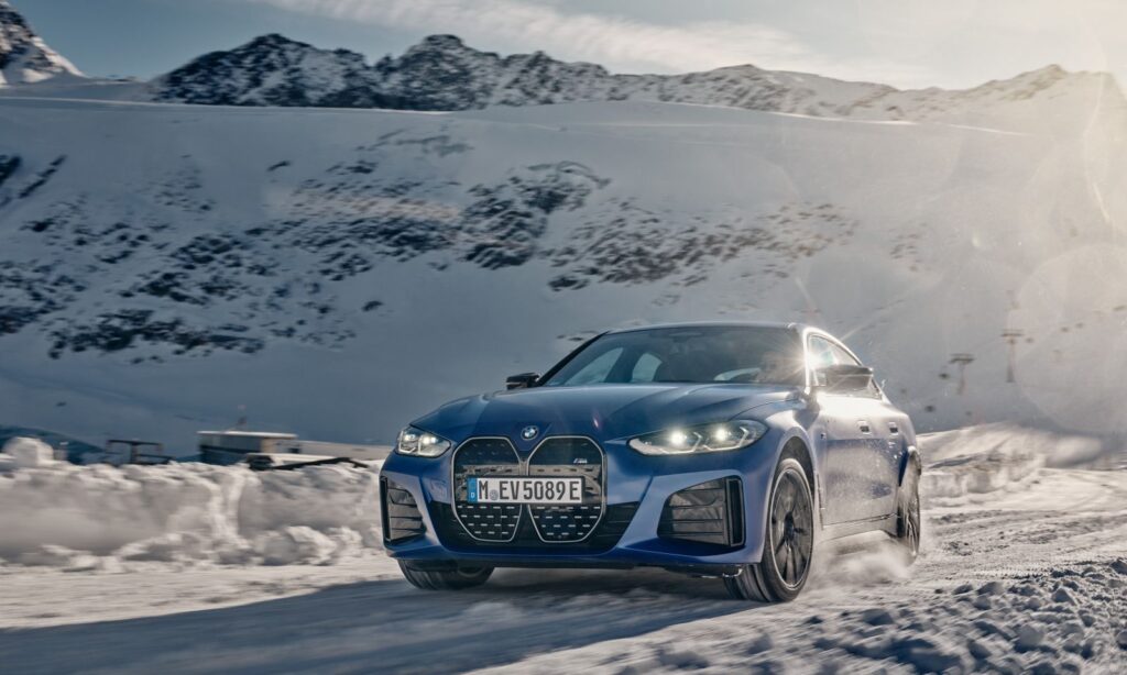 BMW i4 eDrive35 — фото 1