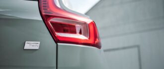 Volvo XC40 Recharge AWD (2020-2023) — фото 17