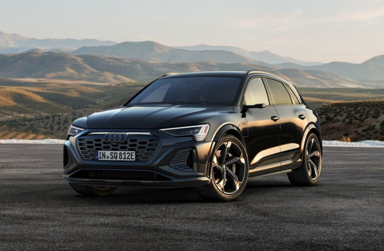 Audi Q8 e-tron 50 quattro — фото 1