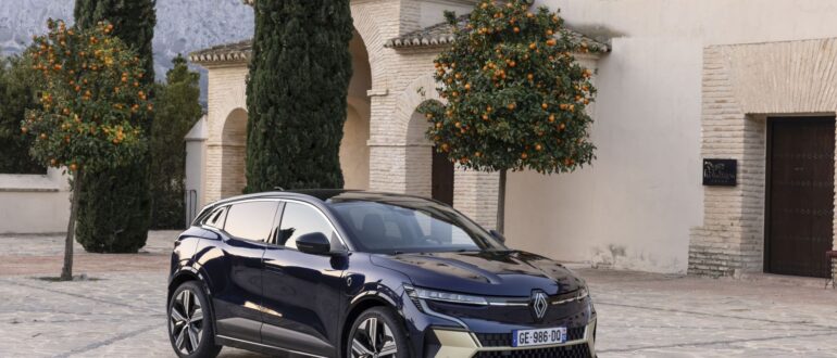 Renault Mégane E-Tech Electric EV40 130 — фото 1