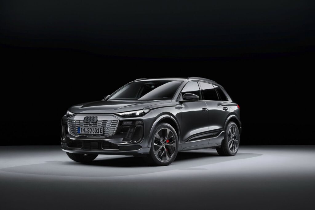 Audi Q6 e-tron e-tron — фото 1