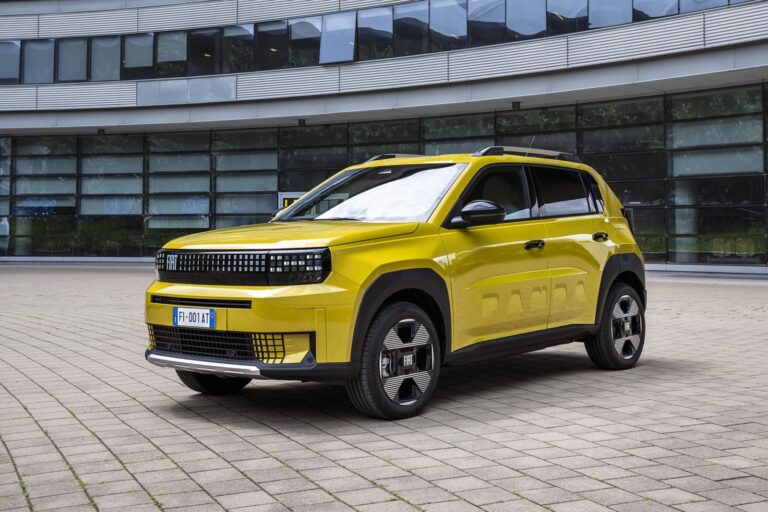 Fiat Grande Panda 44 kWh — фото 1