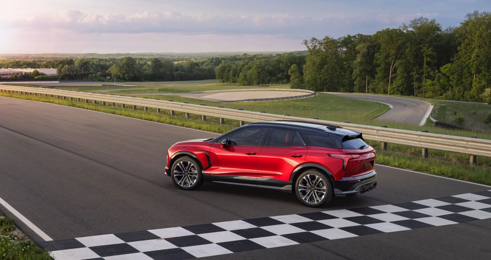 Фото 20: Chevrolet Blazer EV RWD Фото 20: Chevrolet Blazer EV RWD