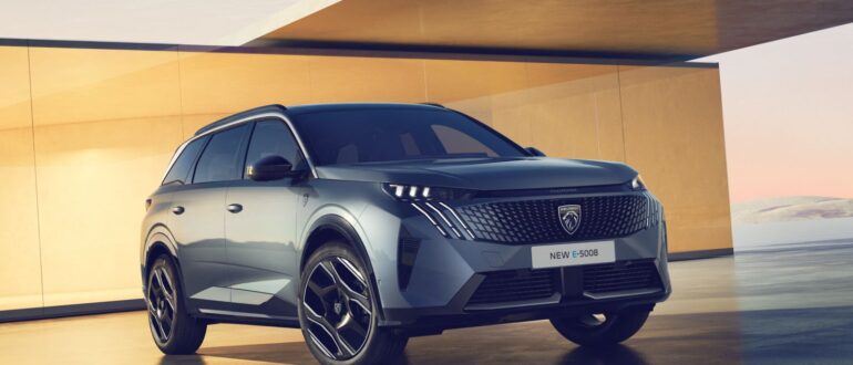 Peugeot E-5008 AWD — фото 1
