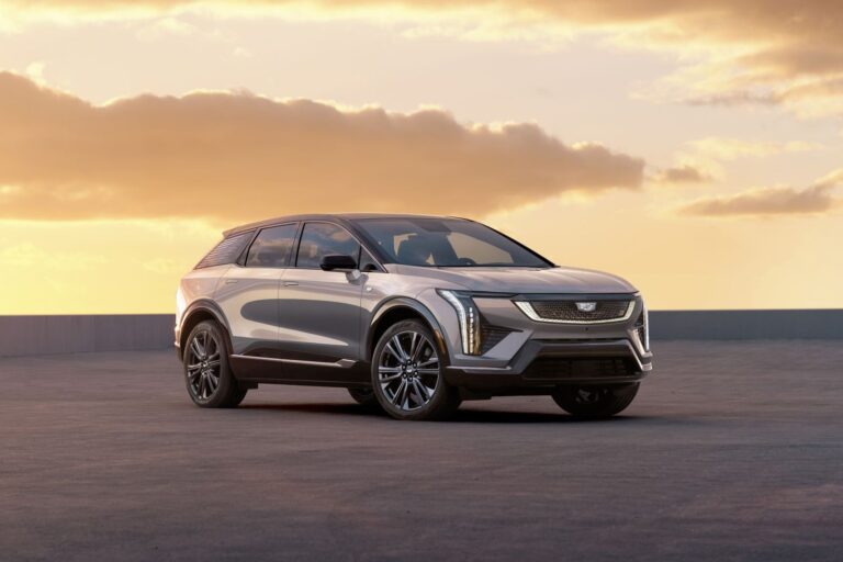 Cadillac Optiq AWD — фото 1
